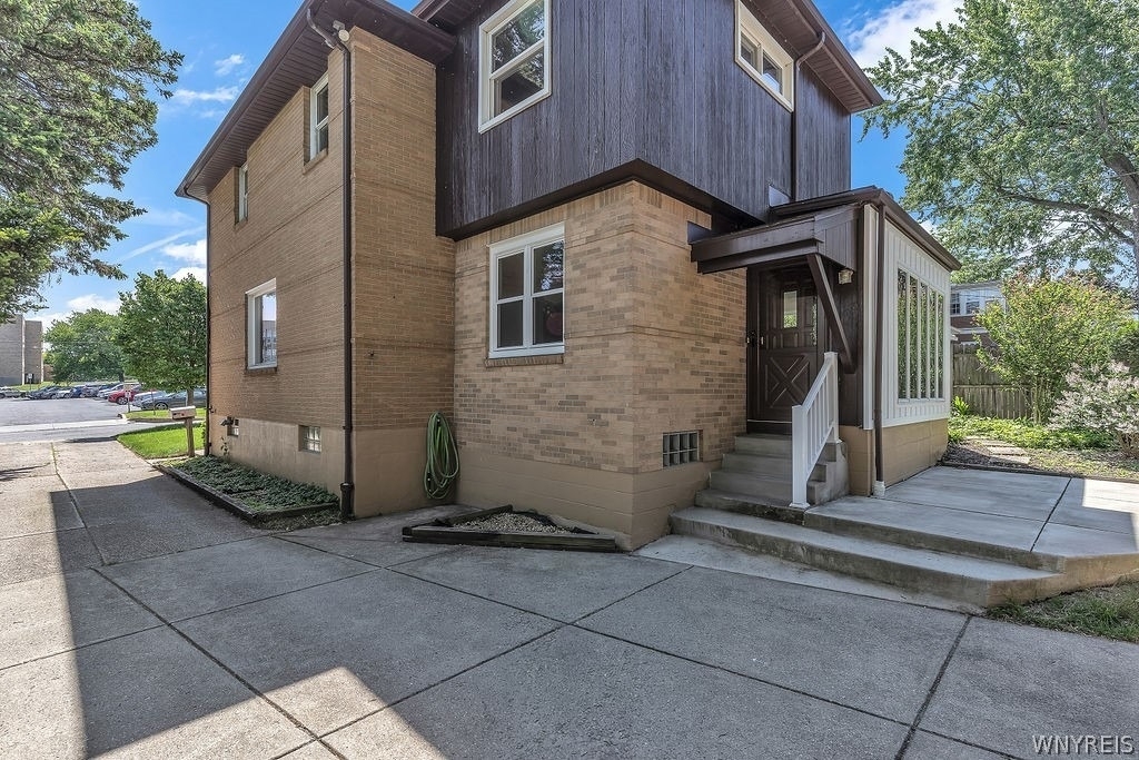 69 Berryman Drive - Photo 1