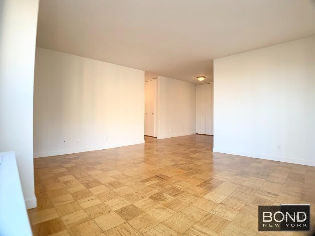 West 87th Street - Photo 1