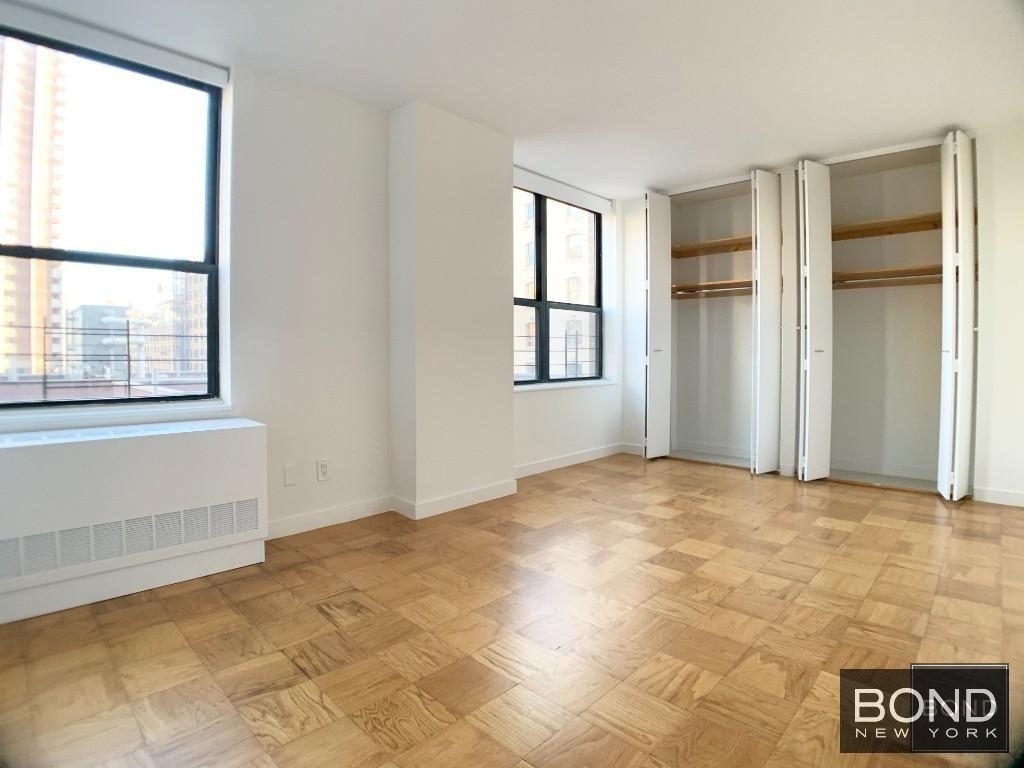 West 87th Street - Photo 5