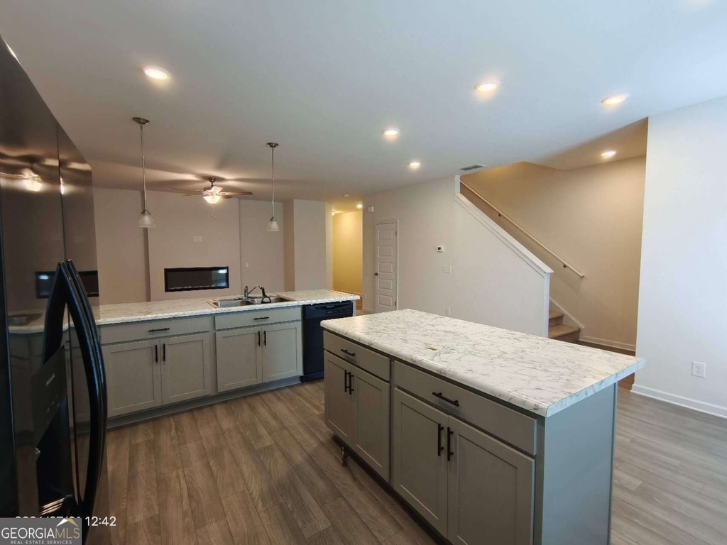 66 Professional Place Se - Photo 8