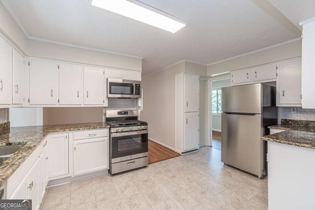 3213 Bobbie Lane - Photo 7