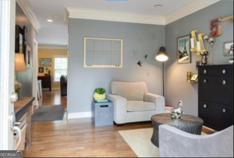 658 Irwin Street Ne - Photo 2