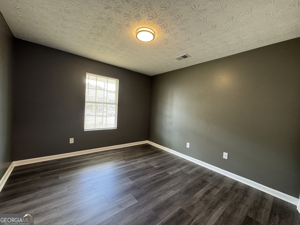 330 Crestfield Circle - Photo 6