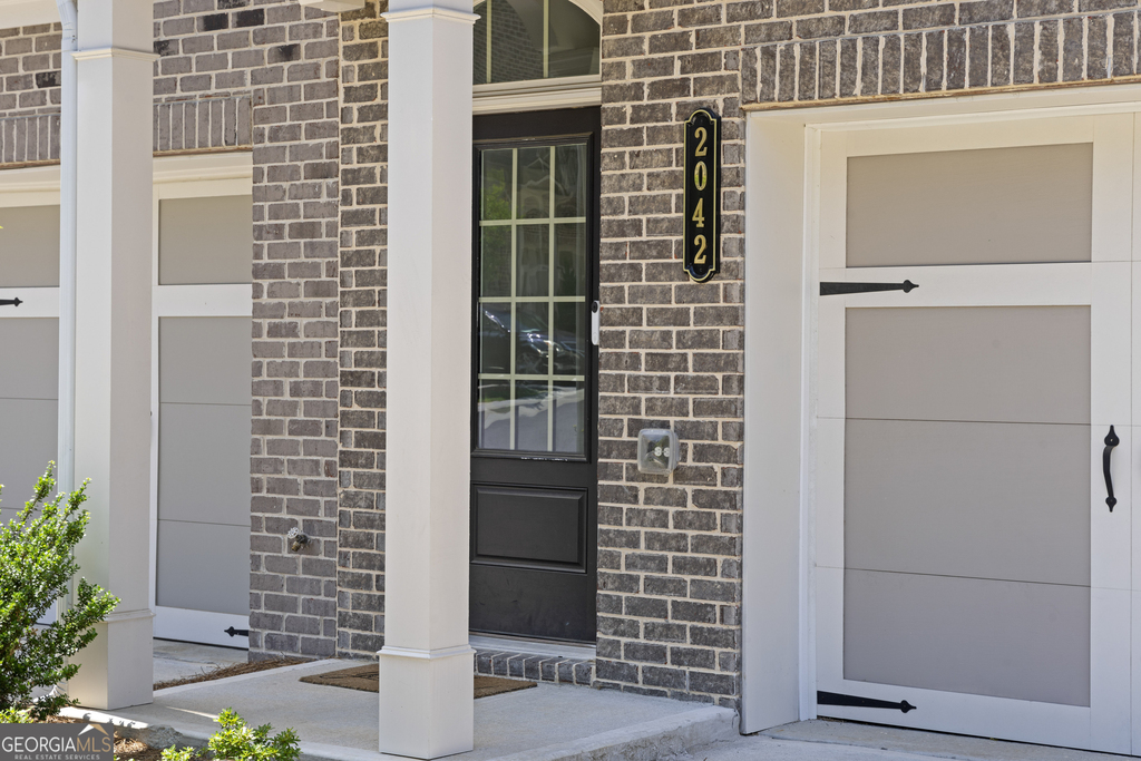 2042 Violet Lane - Photo 1