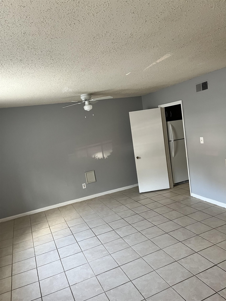 6354 Shannon Parkway - Photo 7