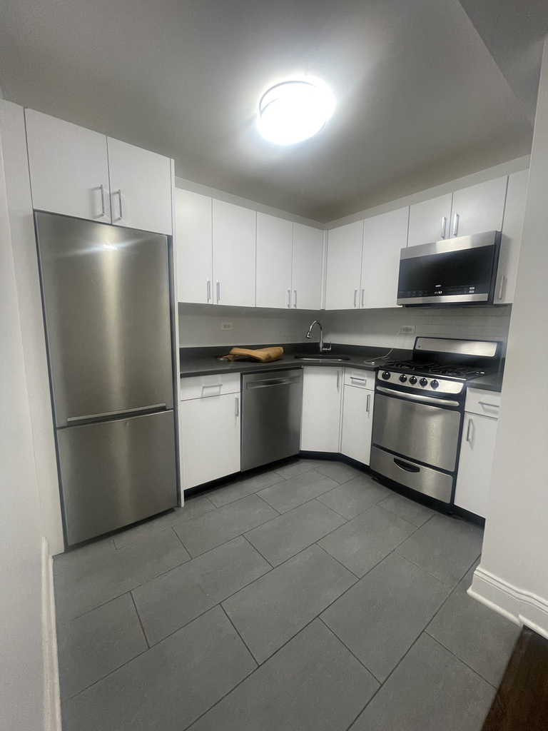 East 35th St and 3rd Ave - Photo 1