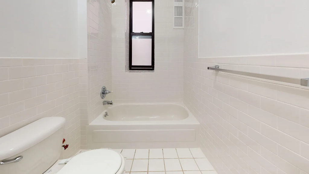 565 West 204th Street - Photo 8