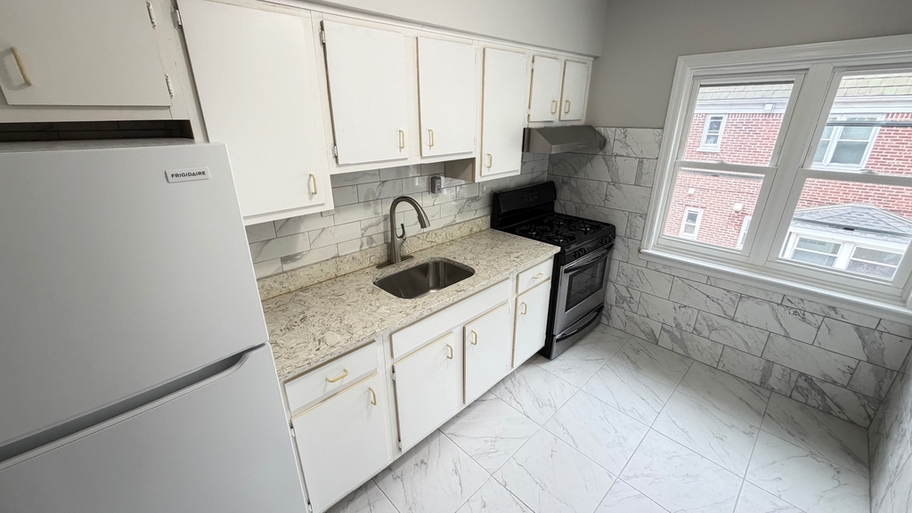 75-56 199th Street - Photo 2