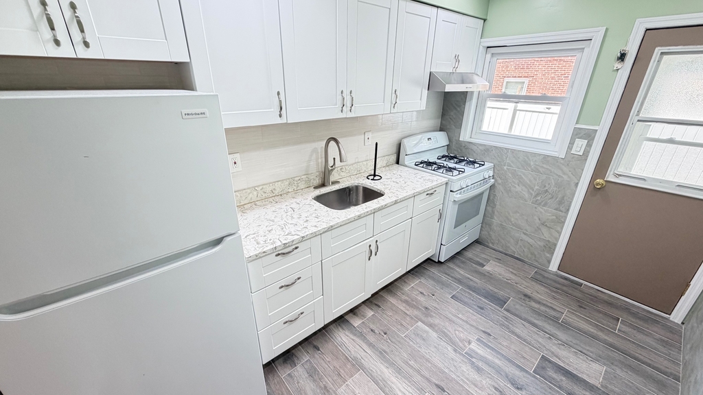 75-56 199th Street - Photo 2