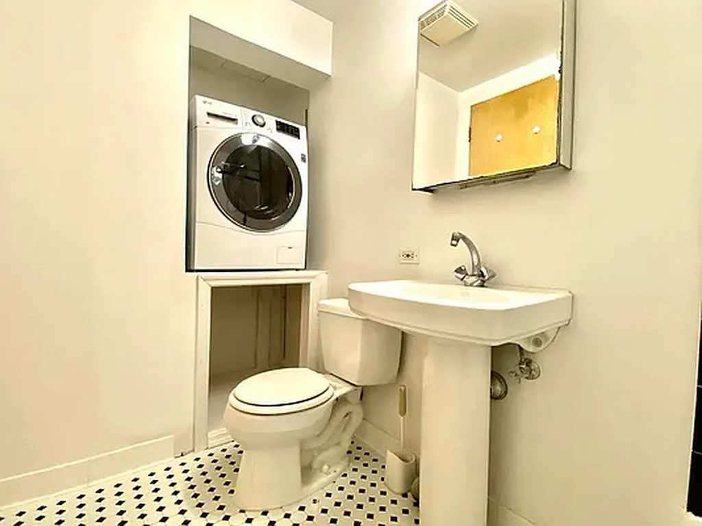 538 West 149th Street - Photo 4