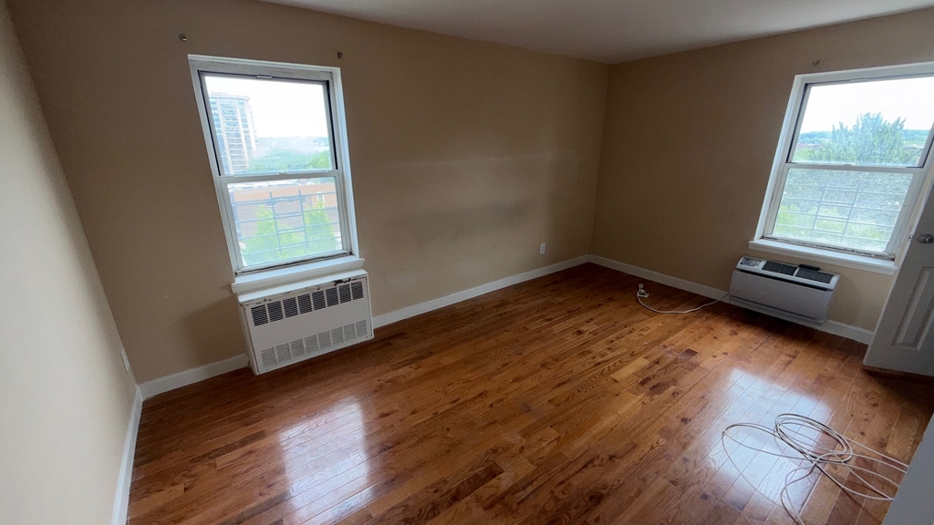 14-66 Bell Boulevard  - Photo 14