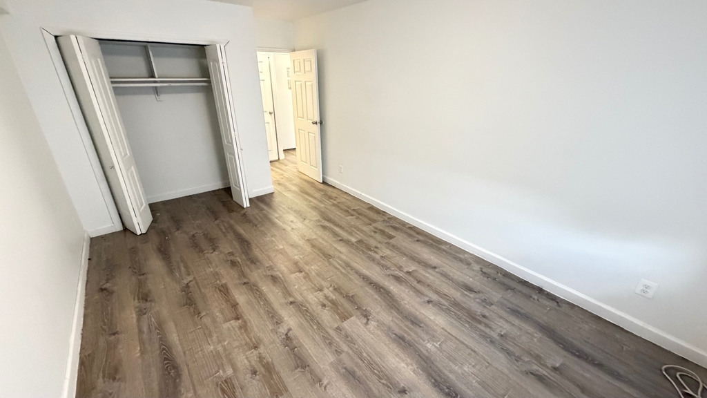 16-70 Bell Boulevard - Photo 12
