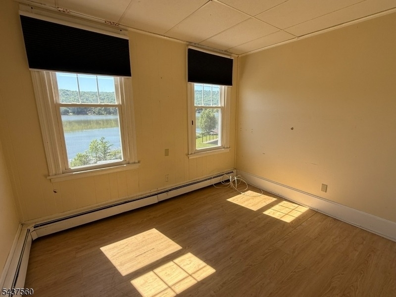 144 Lakeside Dr - Photo 1