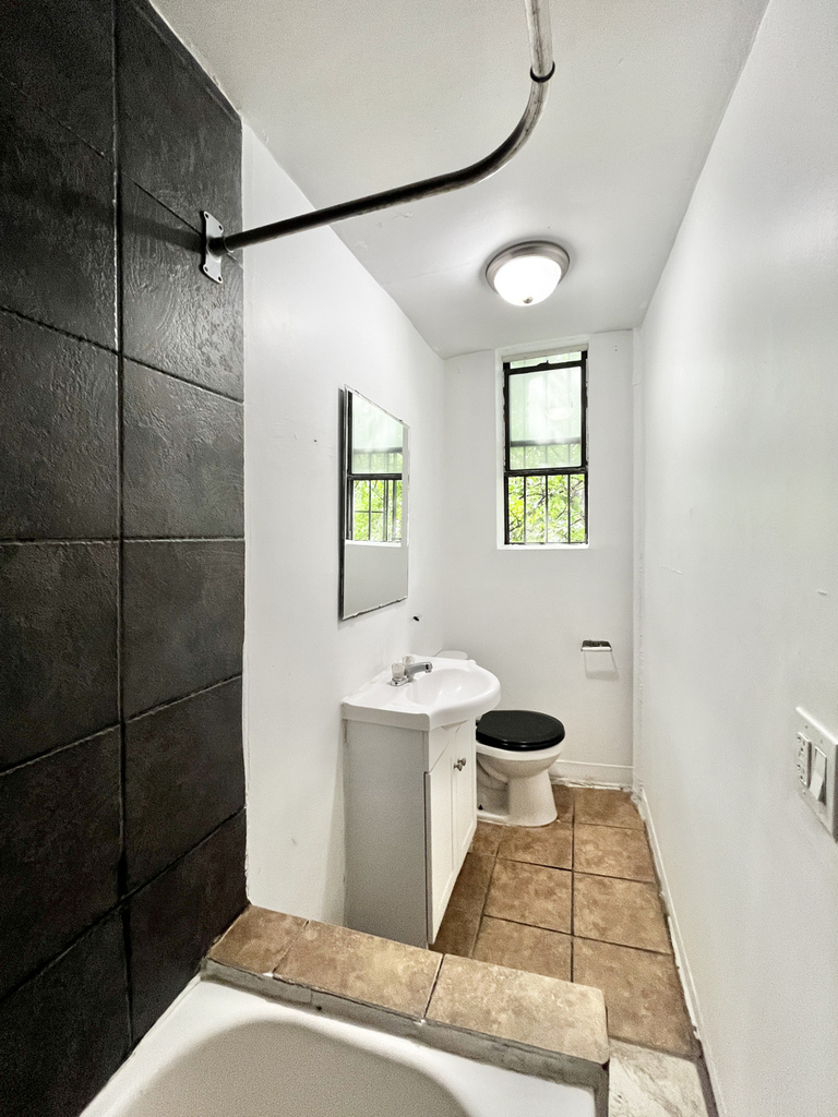 147 Starr Street - Photo 15