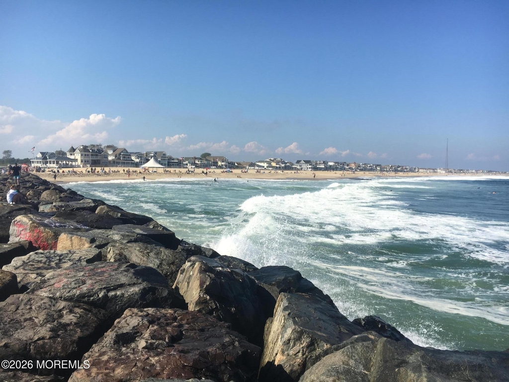 419 Beach Front - Photo 27