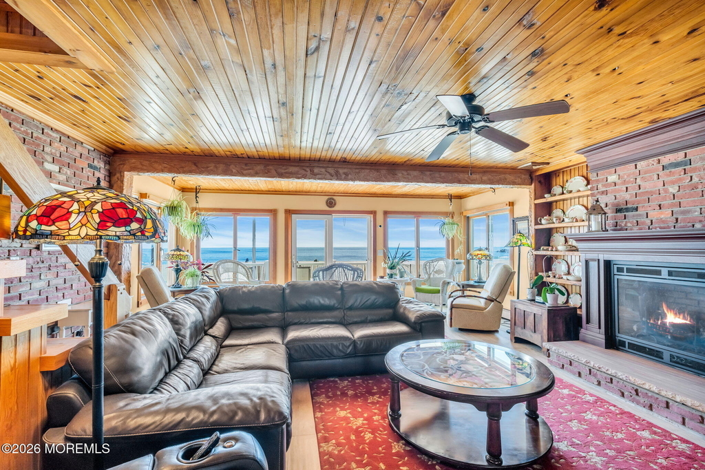 419 Beach Front - Photo 4