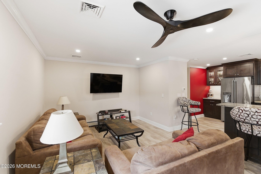 1734 Yorktowne Boulevard - Photo 5