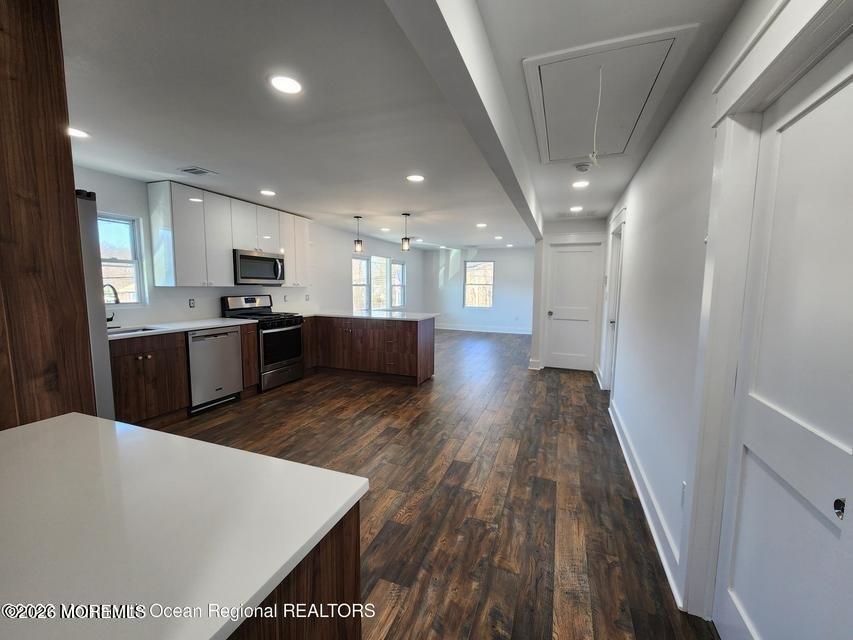 105 Summit Avenue - Photo 0