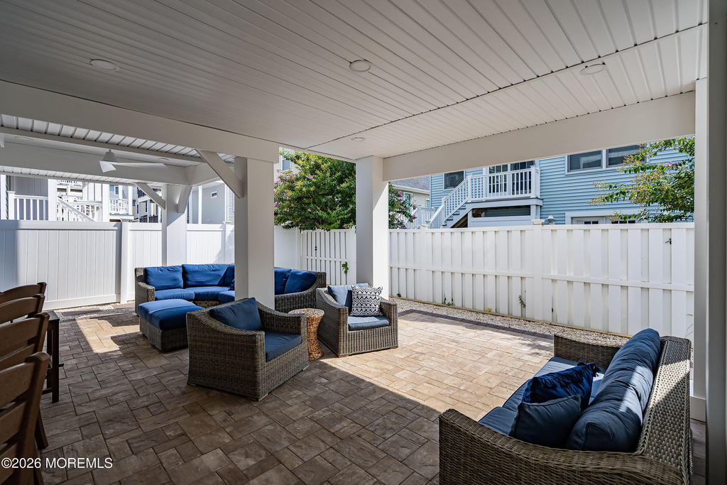 53 Fort Avenue - Photo 2