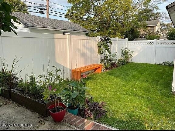 902 E Street - Photo 1