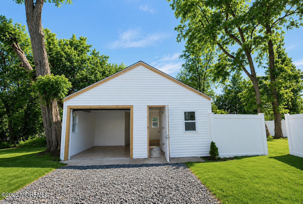 130 Court Street - Photo 2