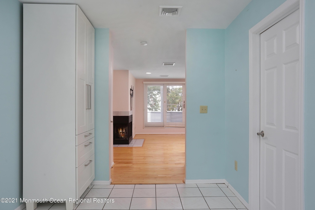 100 1st Street - Photo 10