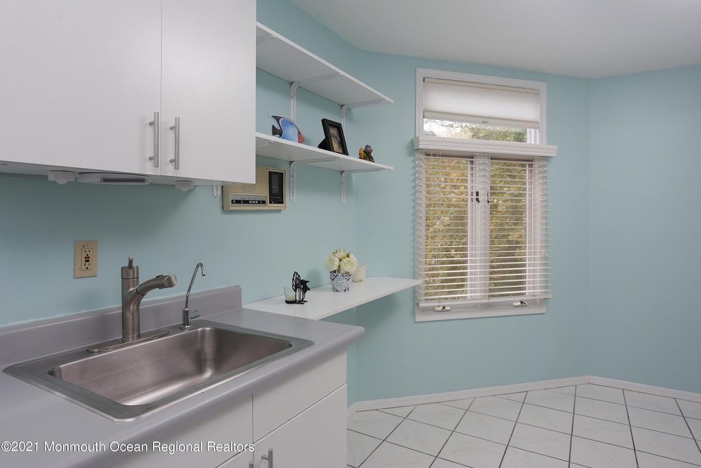 100 1st Street - Photo 9