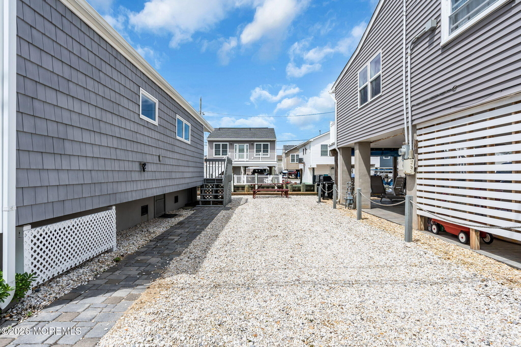 208 Mallard Lane - Photo 1