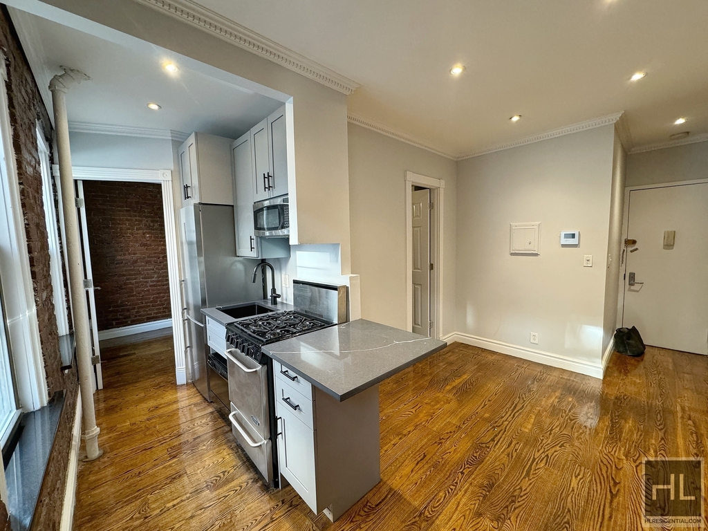 East 13th Street - Photo 2