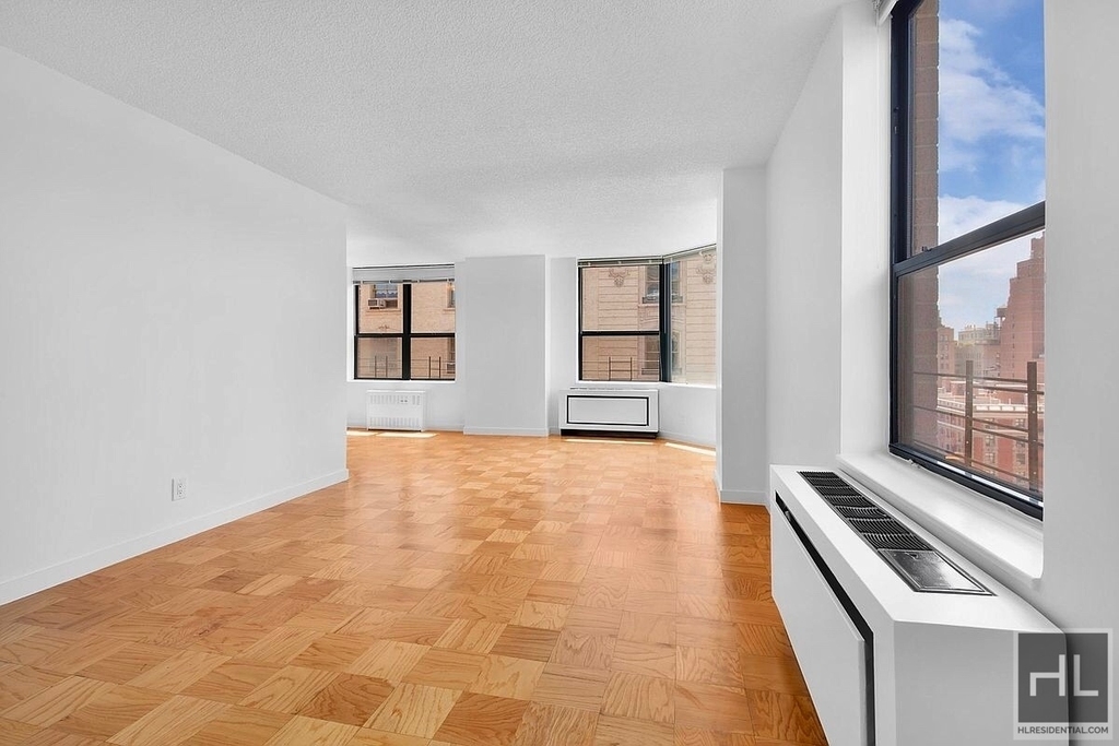 West 87th Street - Photo 1