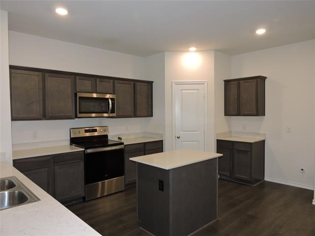 1210 Honeysuckle Drive - Photo 4