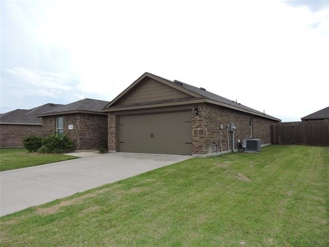 1210 Honeysuckle Drive - Photo 2