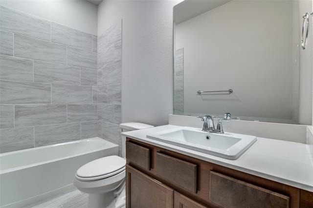 7843 Manilla Drive - Photo 6