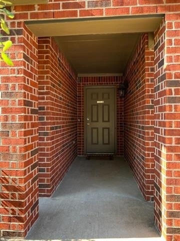 1011 Meadow Green Court - Photo 1