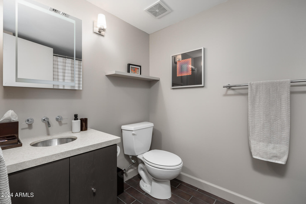 7601 E 2nd Street - Photo 13