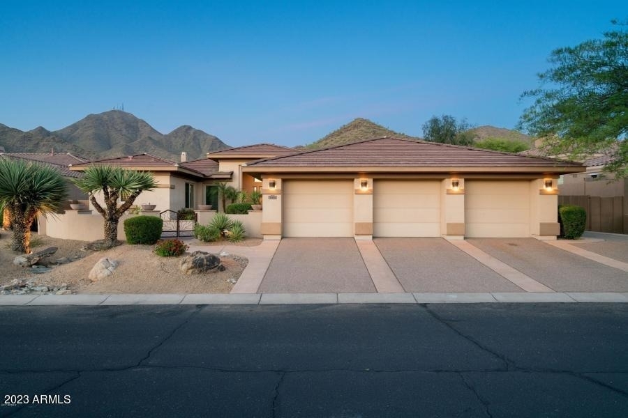 11416 E Autumn Sage Drive - Photo 0