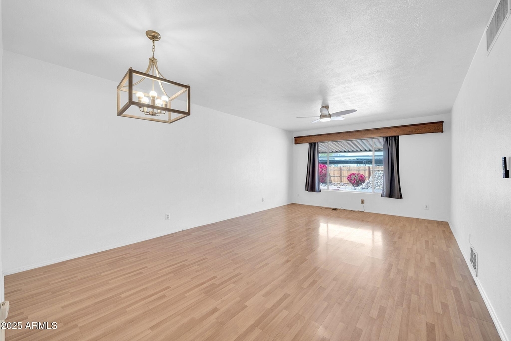 6420 E Windsor Avenue - Photo 11