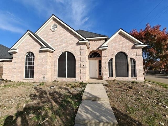 8504 Pebblebrook Drive - Photo 0