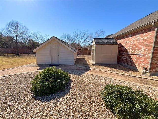 1205 Golden Gate Drive - Photo 8