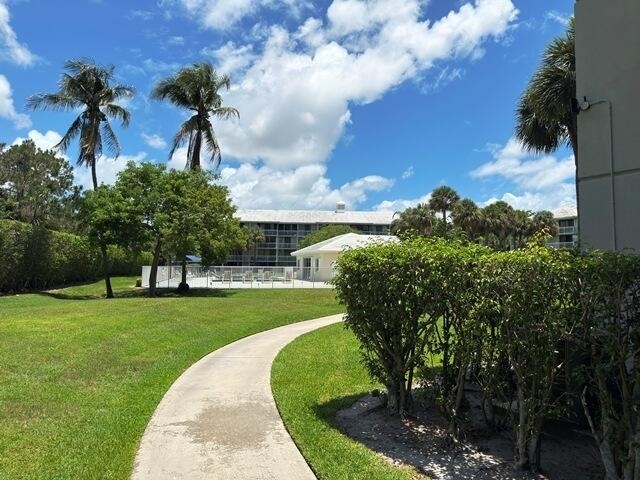 2601 Village Boulevard - Photo 25