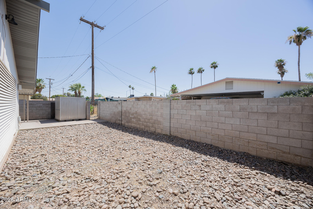 617 E Brown Road - Photo 21
