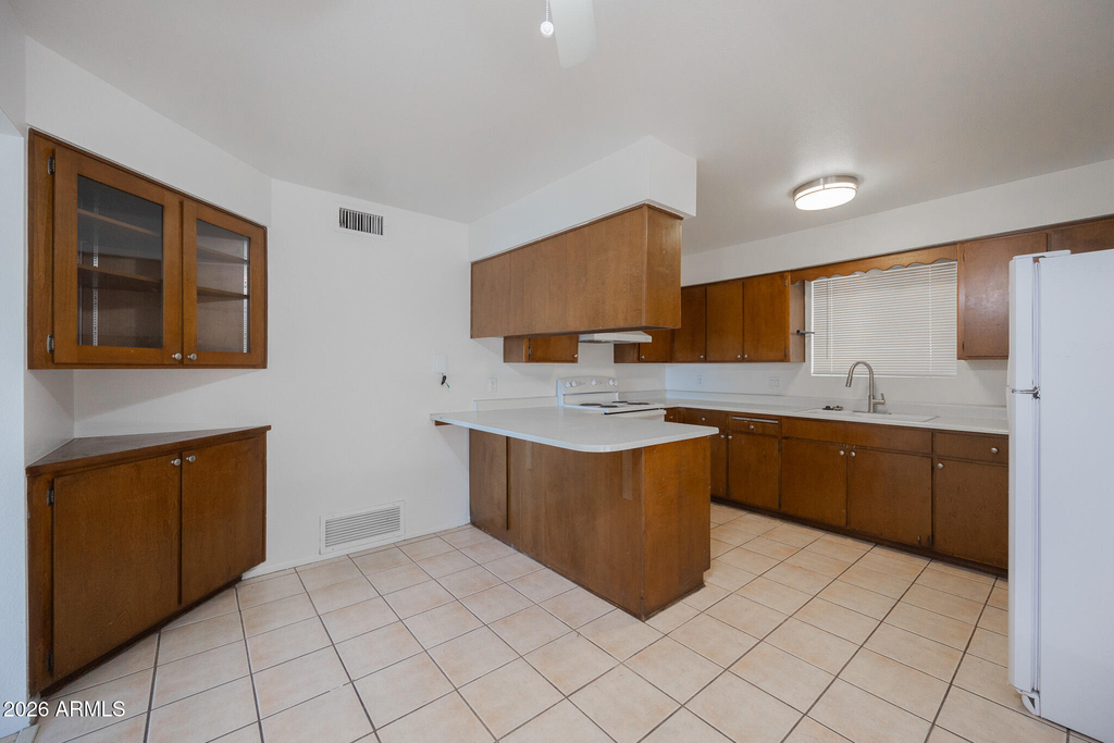 617 E Brown Road - Photo 7