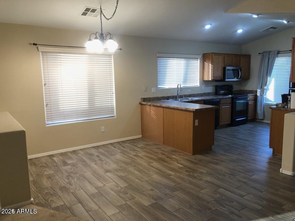 24638 N Shelton Way - Photo 8