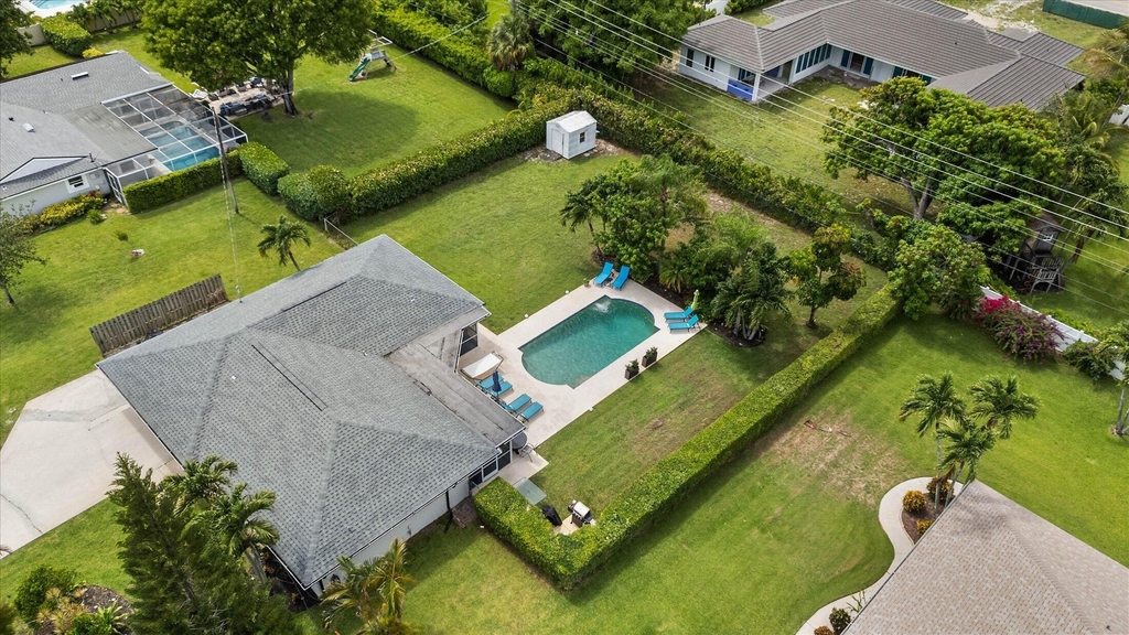 3313 Sherwood Boulevard - Photo 1