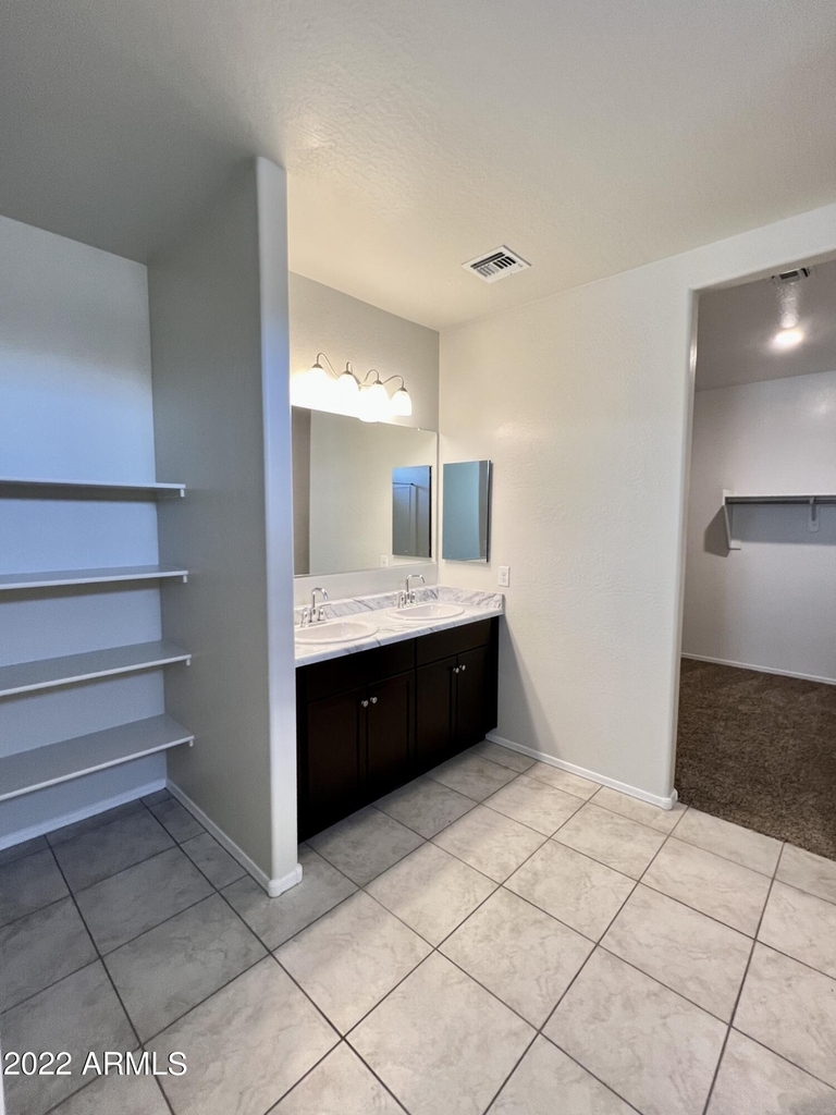 2119 S 46th Street - Photo 18