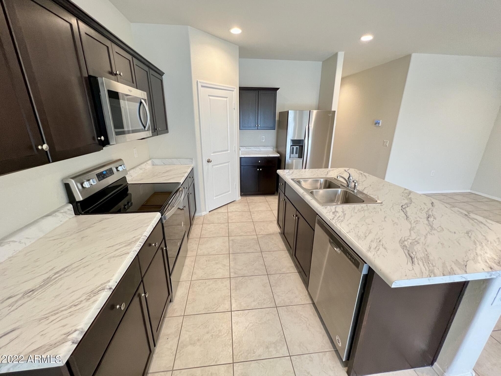 2119 S 46th Street - Photo 4