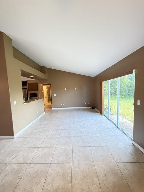 1319 Sw Granville Avenue - Photo 4