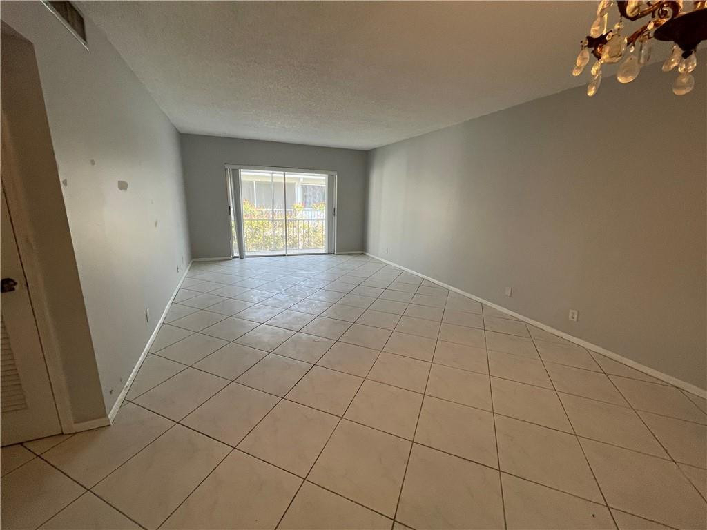 2180 Ne 67th Street - Photo 6
