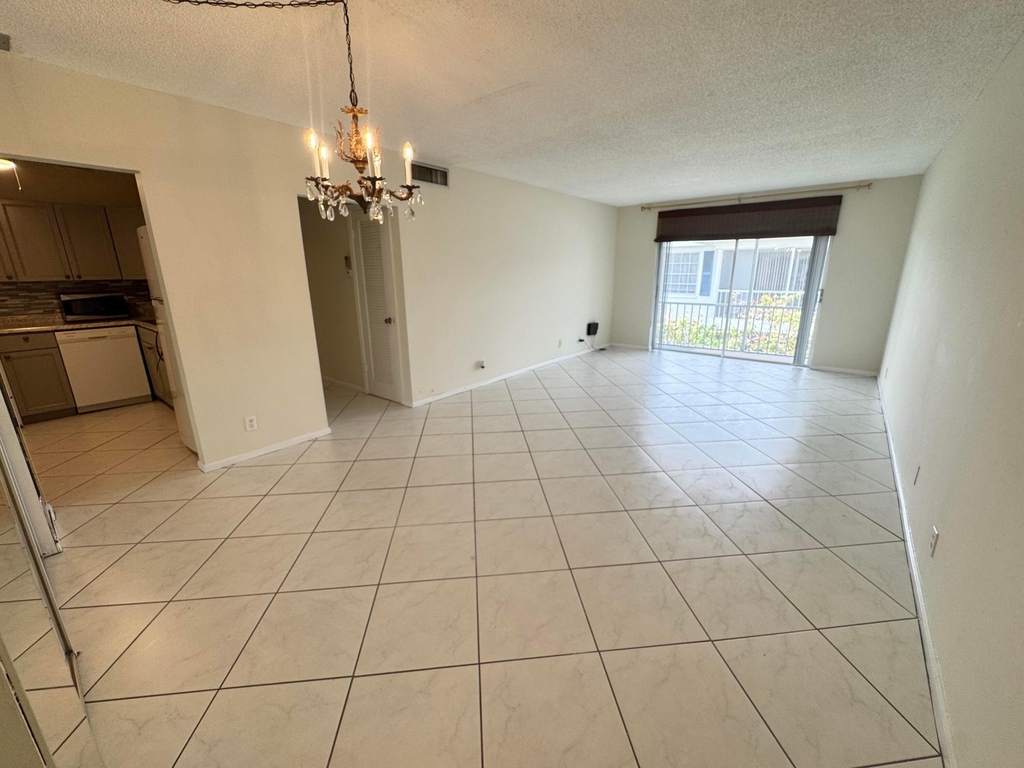 2180 Ne 67th Street - Photo 19