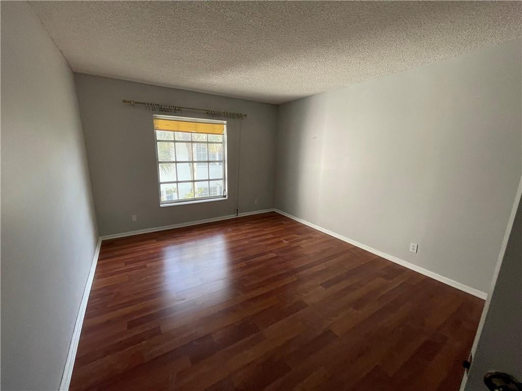 2180 Ne 67th Street - Photo 19